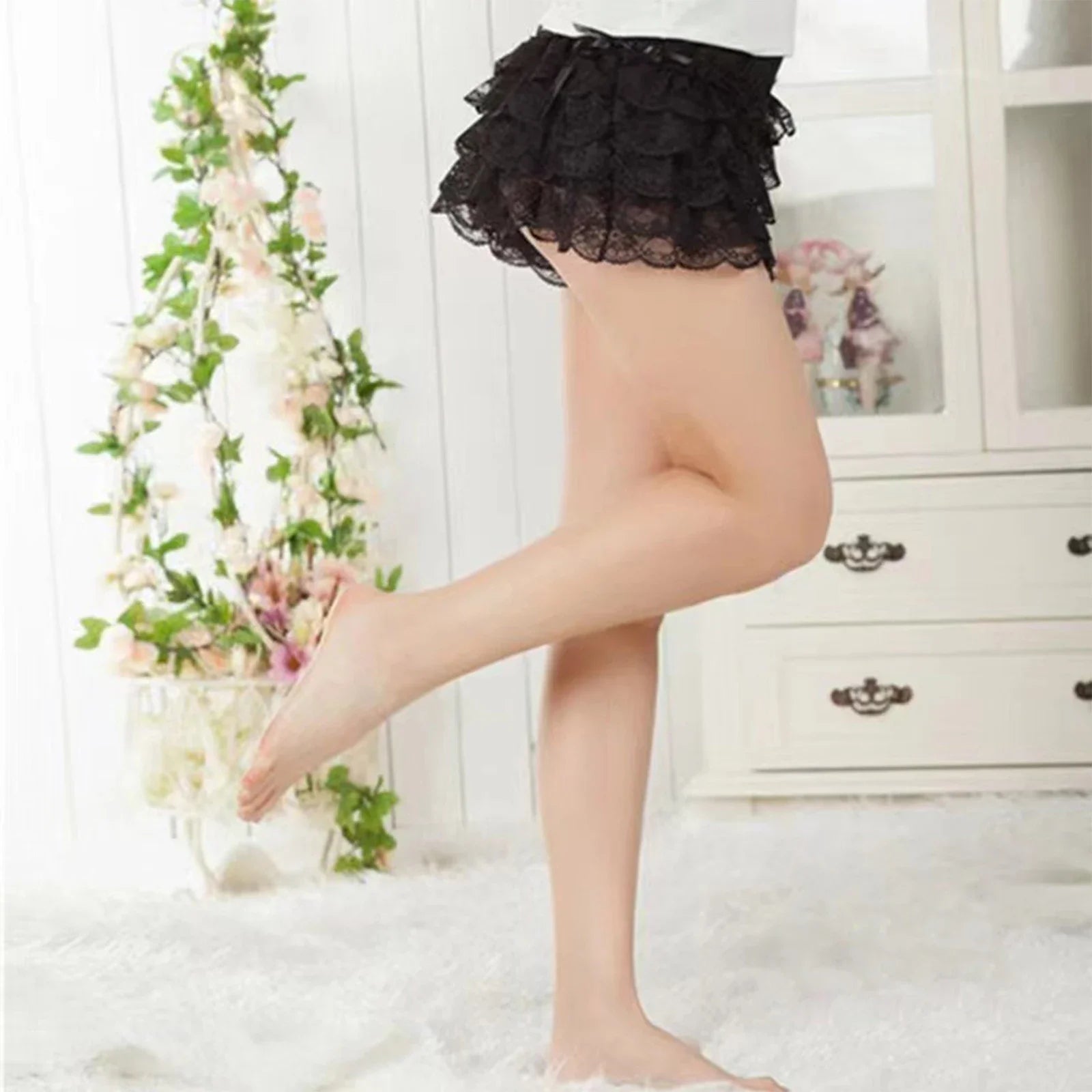 Layered Ruffle Lace Skirt Shorts